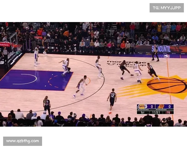 布克与其他球员的友谊与竞争：从共鸣到对抗的篮球之路